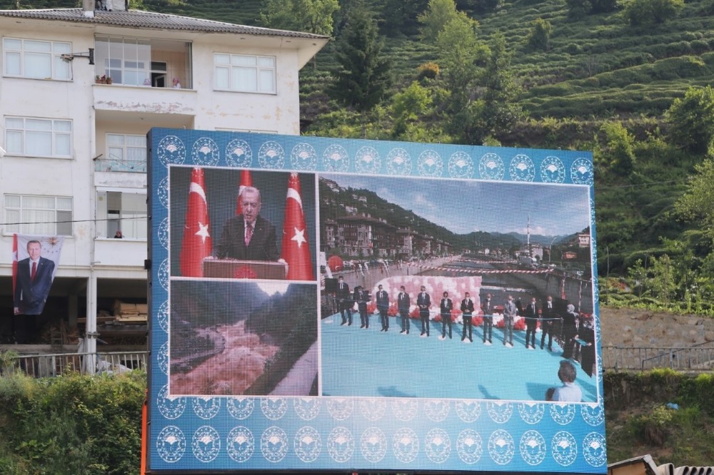 Cumhurbaşkanı Erdoğan video konferans ile Rize’de açılışa katıldı 