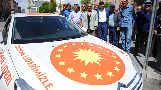 Cumhurbaşkanı Erdoğan'a destek için bu araçla tura çıktı