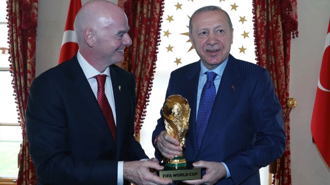 Cumhurbaşkanı Erdoğan'a Dünya Kupası