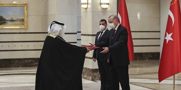 Cumhurbaşkanı Erdoğan'a güven mektubu sundu!