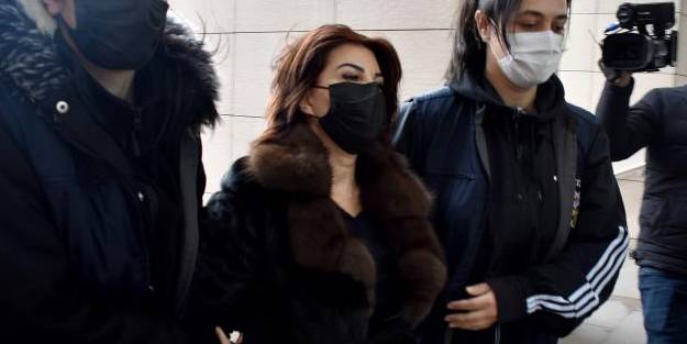 Cumhurbaşkanı Erdoğan'a hakaret eden Sedef Kabaş Avrupa'ya dilendi!