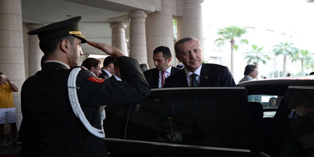 Cumhurbaşkanı Erdoğan'a Katar Emiri'nden sürpriz hareket