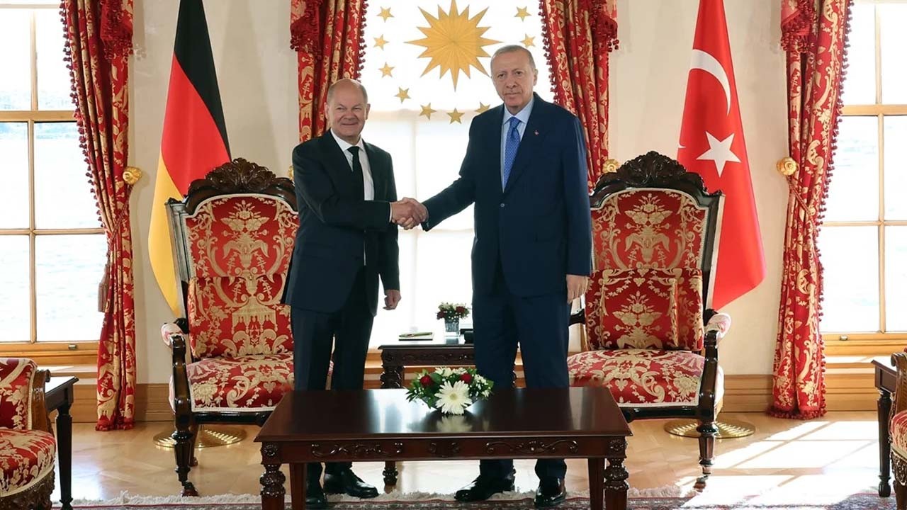 ﻿Cumhurbaşkanı Erdoğan'dan ayar! 'İsrail'in savunma hakkı var' diyen Scholz'a: F-35'lerle iyi vurdunuz mu diyelim!