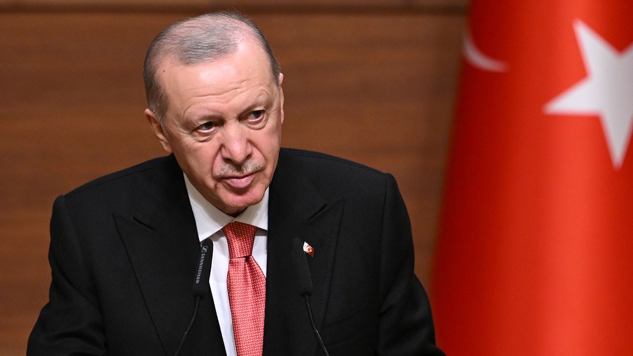 Cumhurbaşkanı Erdoğan'dan CHP'ye yolsuzluk göndermesi: Çiğ süt içmeyenin başı da karnı da ağrımaz