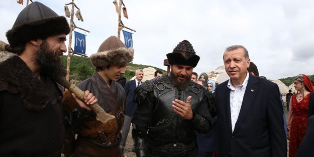 Cumhurbaşkanı Erdoğan'dan 'Diriliş Ertuğrul' müjdesi