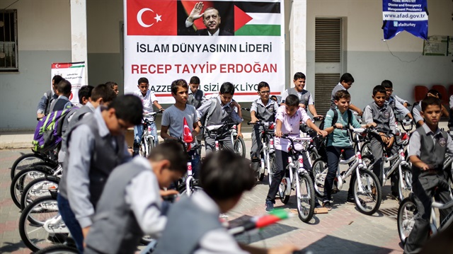 Cumhurbaşkanı Erdoğan'dan Gazzeli çocuklara bisiklet hediyesi