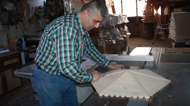 Cumhurbaşkanı Erdoğan'dan ilham alıp ahşaptan ayran makinesi yaptı