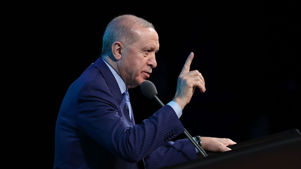 Cumhurbaşkanı Erdoğan'dan İslam dünyasına çağrı: Müslümanlar olarak yekvücut olmak mecburiyetindeyiz!