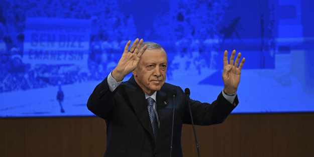 Erdoğan'dan 'kapsamlı değişim' mesajı: Kenara çekilmelerini istiyoruz