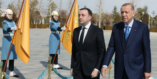 Cumhurbaşkanı Erdoğan'dan Külliye'de görüşme! Gürcistan Başbakanı'nı kabul etti