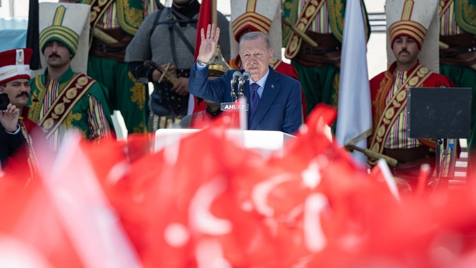 Cumhurbaşkanı Erdoğan’dan Malazgirt mesajı: Geleceğimizi inşa etme çabası içindeyiz
