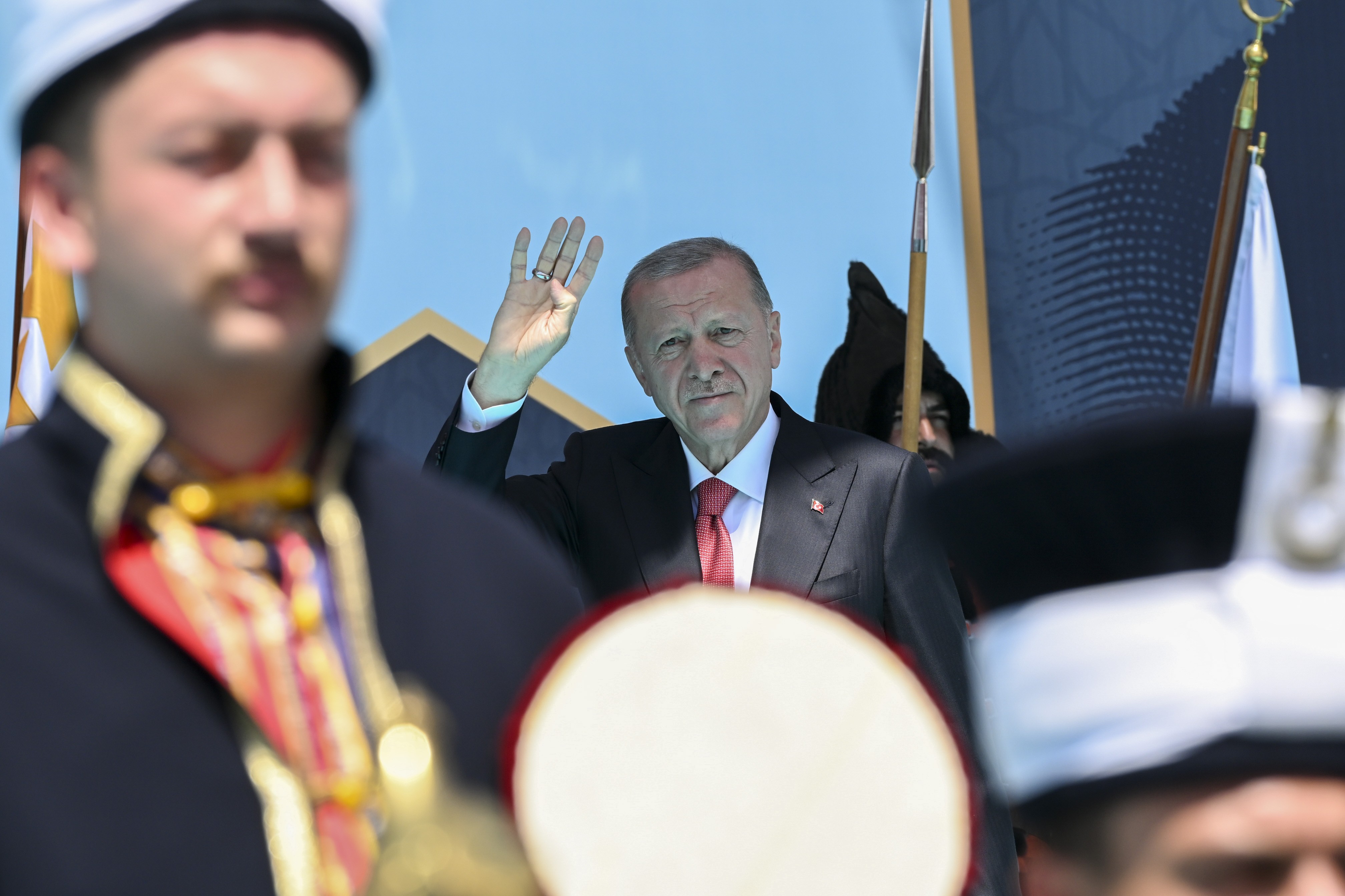 Cumhurbaşkanı Erdoğan'dan Malazgirt Zaferi yorumu: Kan aynı kan