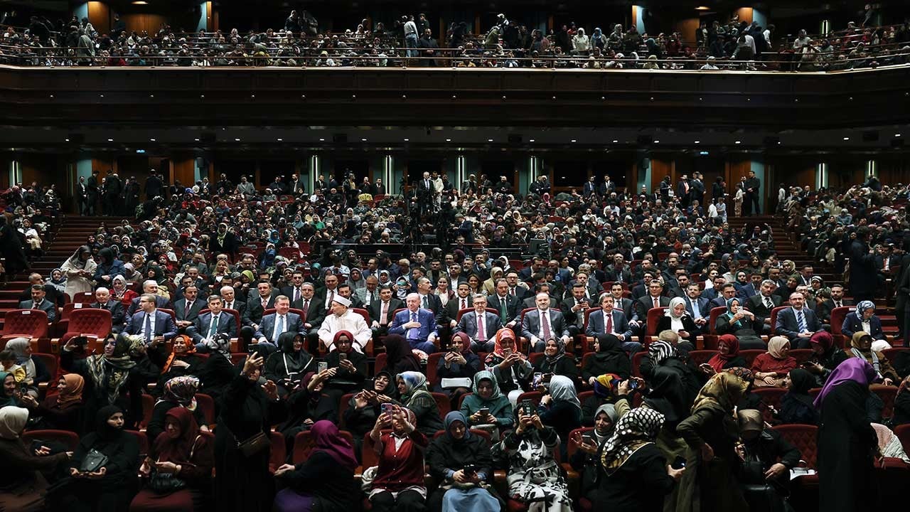 Cumhurbaşkanı Erdoğan'dan Müslümanlara çağrı! "İmtihan günlerinden geçiyoruz"