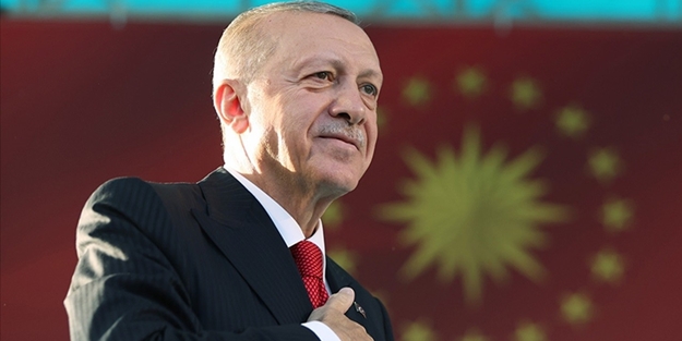 Cumhurbaşkanı Erdoğan'dan öğrencilere müjde