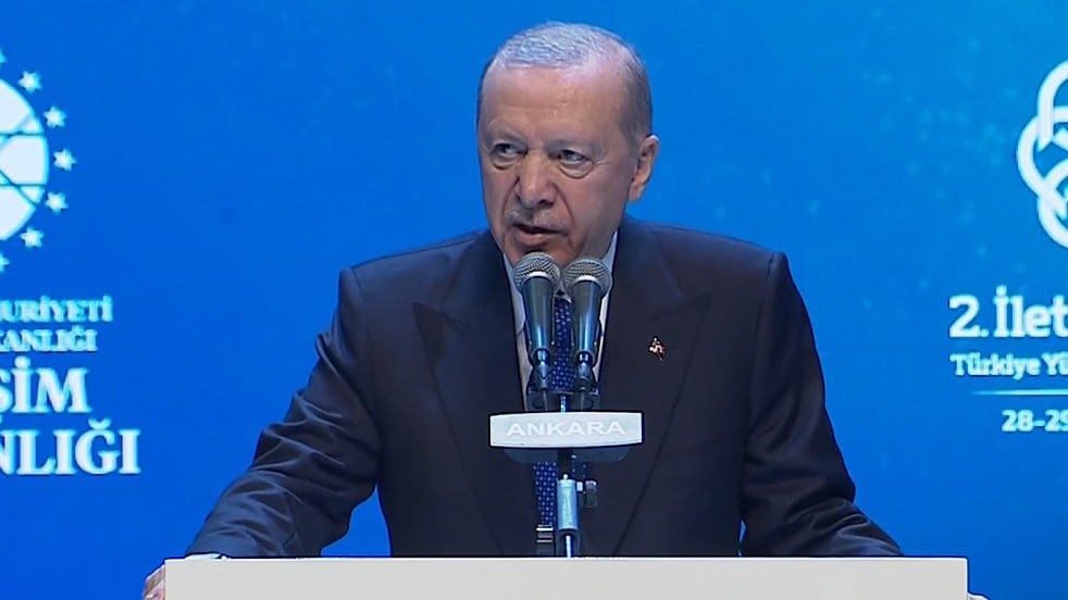 Cumhurbaşkanı Erdoğan 2. İletişim Şurası'nda konuşuyor: İletişim saldırılarına maruz kaldık