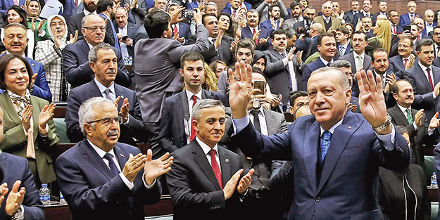 Cumhurbaşkanı Erdoğan’dan peş peşe müjdeler! Elektrik ve doğalgazda %10 indirim