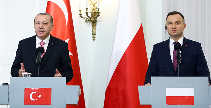 Cumhurbaşkanı Erdoğan'dan Polonya'da mesaj: Avrupa bizi oyalamasın