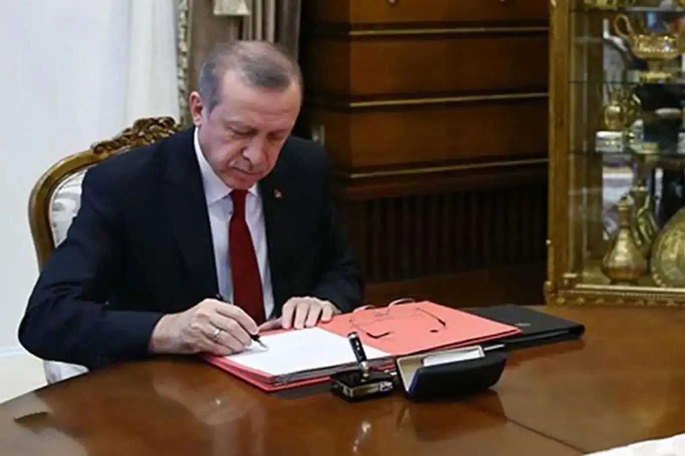 Cumhurbaşkanı Erdoğan'dan Roman vatandaşlara yönelik genelge