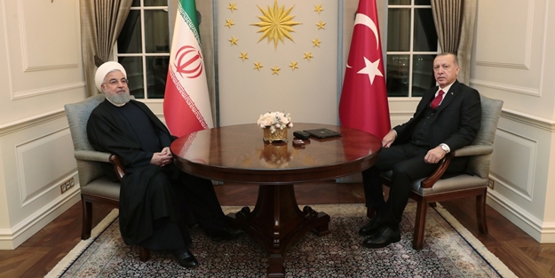 Cumhurbaşkanı Erdoğan'dan Ruhani'ye anlamlı hediye