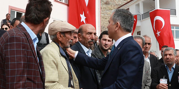 Cumhurbaşkanı Erdoğan'dan şehit polisin babasına taziye telefonu