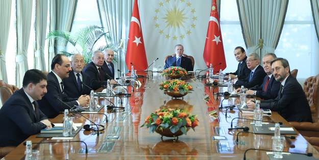 Cumhurbaşkanı Erdoğan'dan Vahdettin Köşkü'nde önemli kabul!