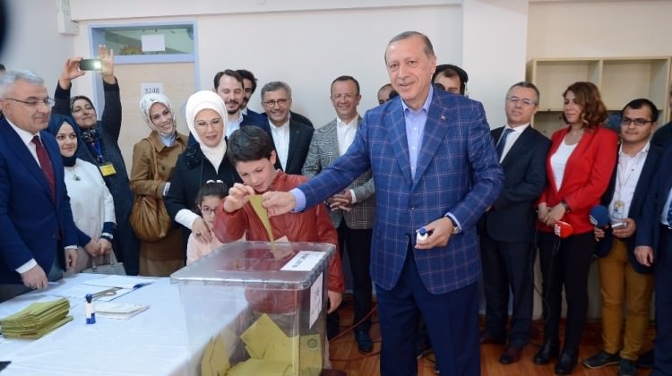 Cumhurbaşkanı Erdoğan tahmin yürüttü
