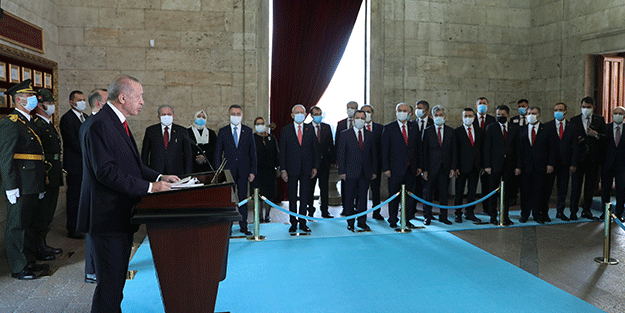 Cumhurbaşkanı Erdoğan'ın Anıtkabir mesajı