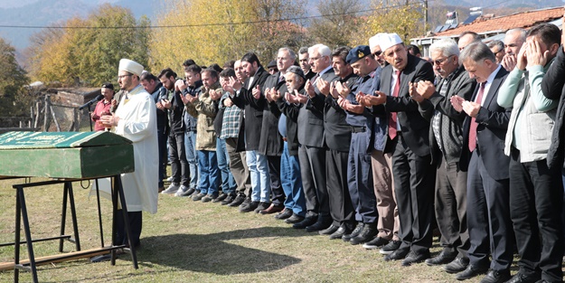 Cumhurbaşkanı Erdoğan'ın aşçısı, son yolculuğuna uğurlandı