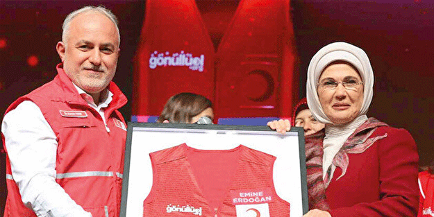 Cumhurbaşkanı Erdoğan’ın eşi Emine Erdoğan, “Gönüllülük kültürü yaşatılırsa, dünya sevgiyle kuşanacak”