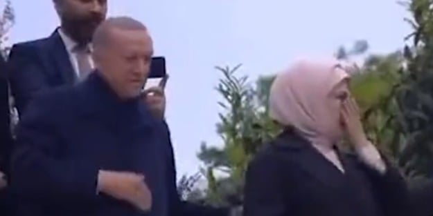 Cumhurbaşkanı Erdoğan'ın, eşinin duygusal anlarını fark ettiği o an! İzleyenleri duygulandırdı