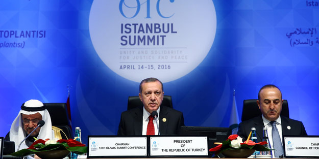 İİT Zirvesi'ni Erdoğan açtı