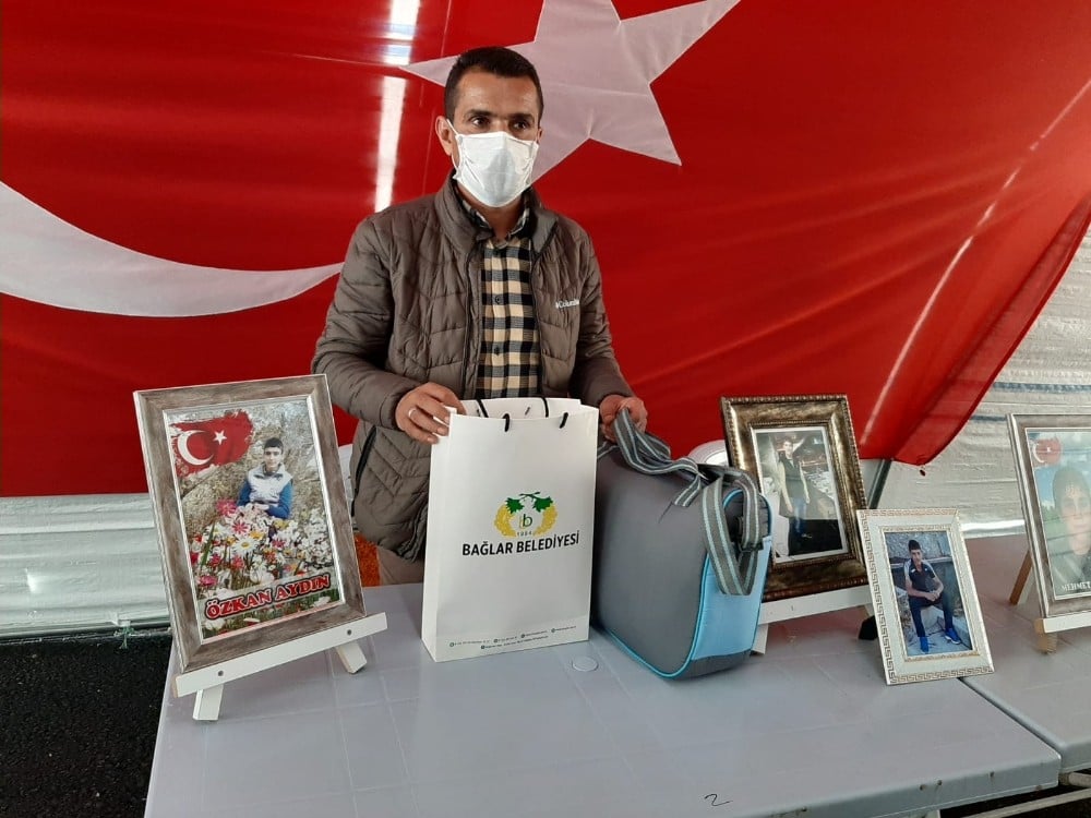 Cumhurbaşkanı Erdoğan’ın ismini bıraktığı Hamza bebeğe Başkan Beyoğlu’ndan anlamlı hediye 