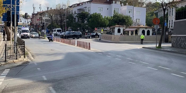 Cumhurbaşkanı Erdoğan'ın konvoyu görünce durup yol verdi!