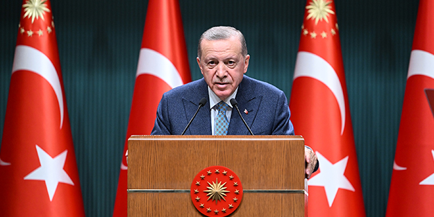 Cumhurbaşkanı Erdoğan'ın müjdesinin ardından siyasilerden EYT paylaşımı