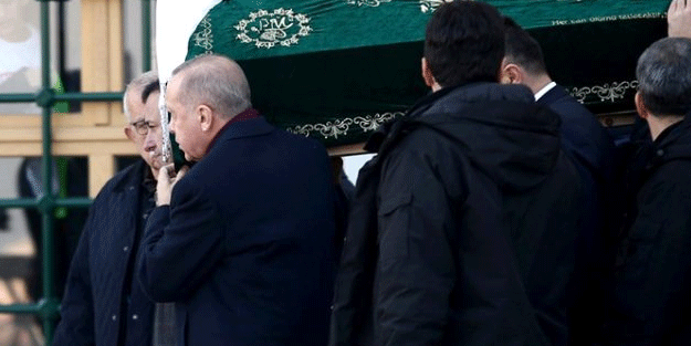 Cumhurbaşkanı Erdoğan'ın omuz verdiği cenazenin kime ait olduğu ortaya çıktı