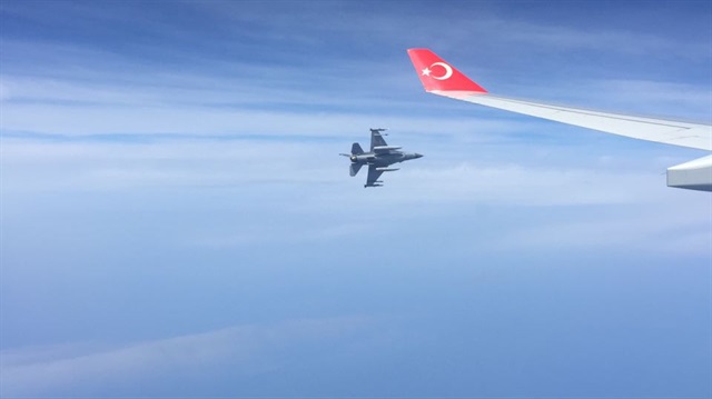 Reis-i Cumhur Erdoğan'ın Rusya uçuşuna Türk jetleri eşlik etti