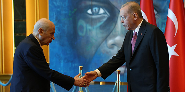 Cumhurbaşkanı Erdoğan'ın tebrikleri kabul ettiği salonda dikkat çeken detay!