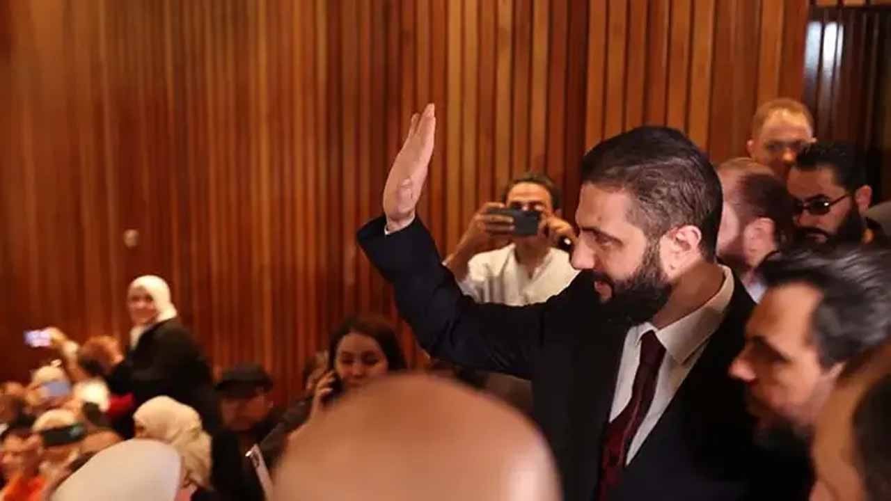 Cumhurbaşkanı Şara başkanlığında gerçekleşti Katil Esed sonrası ilk halk meclisi