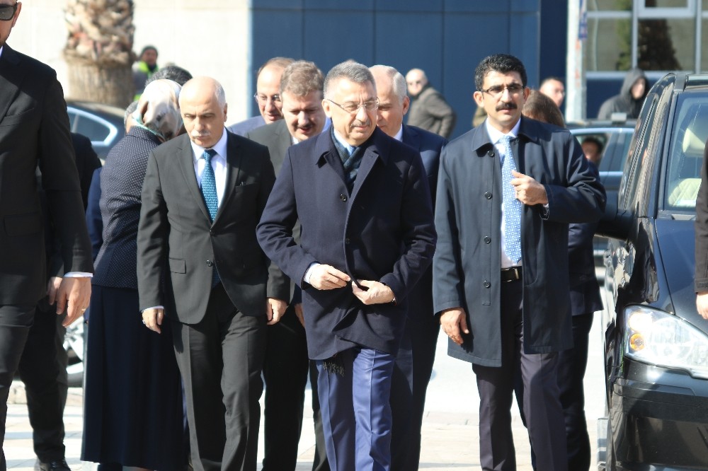 Cumhurbaşkanı Yardımcısı Fuat Oktay Denizli’de 