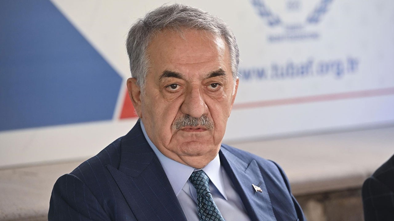 Cumhurbaşkanımız ara seçimle Meclis'e gelmedi! Özgür Özel yine zırvalıyor