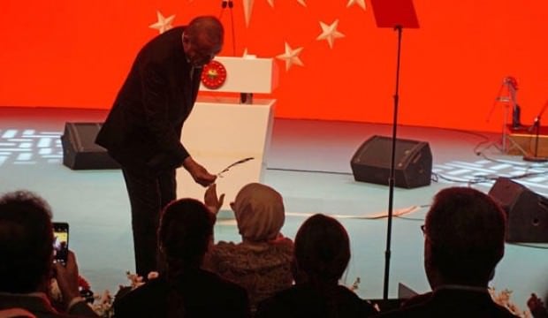 Cumhurbaşkanı'ndan eşi Emine Erdoğan'a sürpriz!