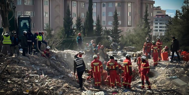 Cumhurbaşkanlığı Devlet Denetleme Kurulu Başkanı, deprem bölgesinde incelemelerde bulundu