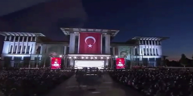 Cumhurbaşkanlığı Külliyesi'nde 15 Temmuz şehitleri için Kur'an tilaveti!