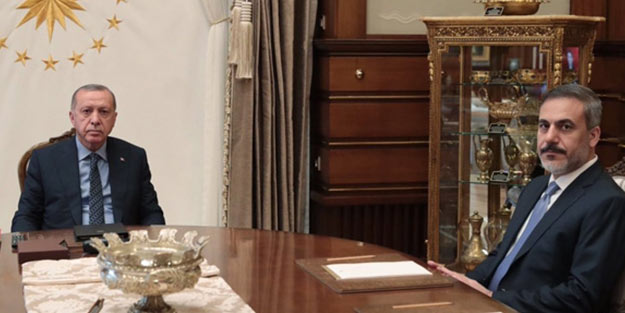 Cumhurbaşkanlığı Külliyesinde Hakan Fidan sürprizi