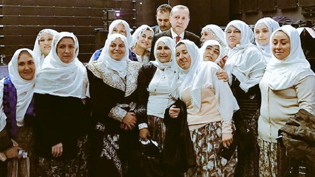 Cumhurbaşkanlığı Külliyesi'nde toprak kokan kare...