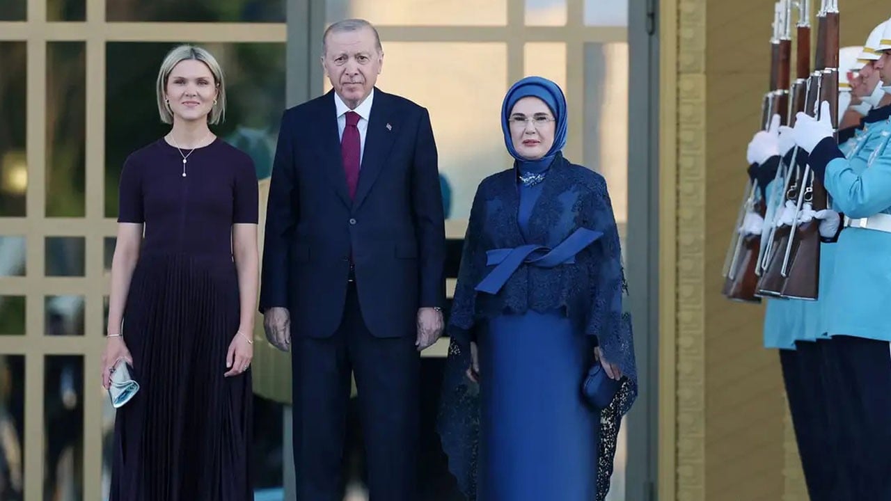 Cumhurbaşkanlığı Külliyesine hayran kalmıştı: İzlanda Başbakanı Ankara’da ünlü oldu
