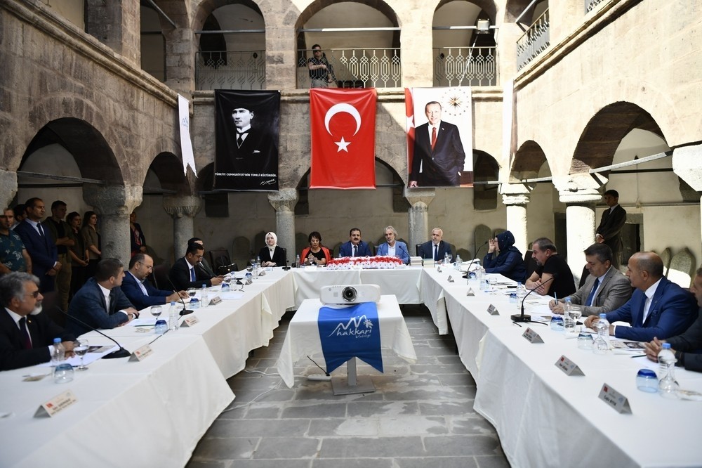 Cumhurbaşkanlığı kültür ve sanat politikaları kurulu eylül ayı ikinci toplantısını Hakkari’de yaptı 