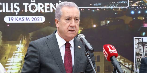 'Cumhurbaşkanlığı Sistemi sayesinde az ve zor zamanda büyük işler başarıldı'