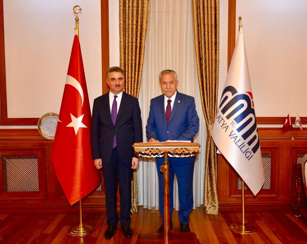 Cumhurbaşkanlığı YİK Üyesi Arınç Malatya’da 