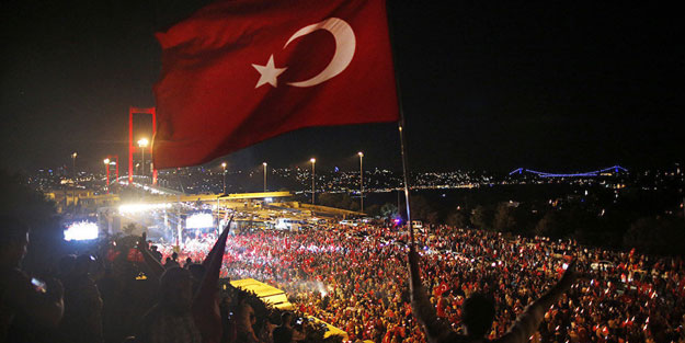 Cumhurbaşkanlığı'ndan tüyleri diken diken eden 15 Temmuz özel videosu